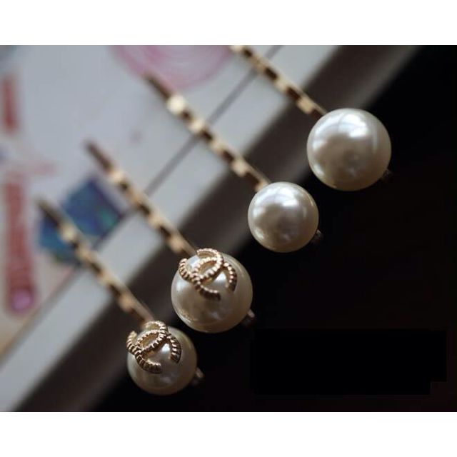 Chanel CC Pearl Hair Pin Accessories